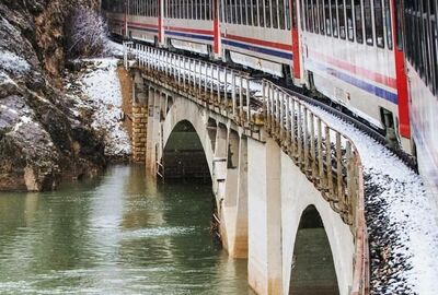 İZMİR ÇIKIŞLI UÇAK & DOĞU EKSPRESİ İLE  DOĞU ANADOLU TURU  4 Gece