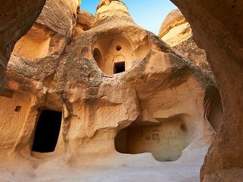 KAPADOKYA KAYSERİ VE ERCİYES KAYAK MERKEZİ TURU (2 Gece Konaklamalı)