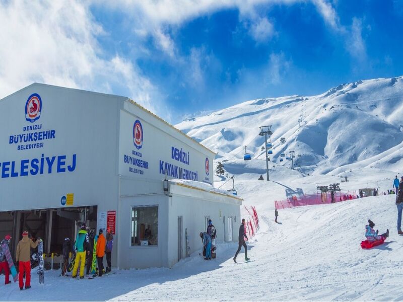 GÜNÜBİRLİK NİKFER KAYAK MERKEZİ TURU 