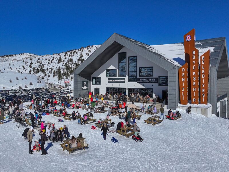 GÜNÜBİRLİK NİKFER KAYAK MERKEZİ TURU 