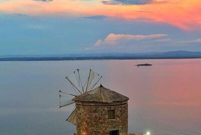 İZMİR  ÇIKIŞLI 1 GECE 2 GÜN KONAKLAMALI GÖKÇEADA VE BOZCAADA TURU 