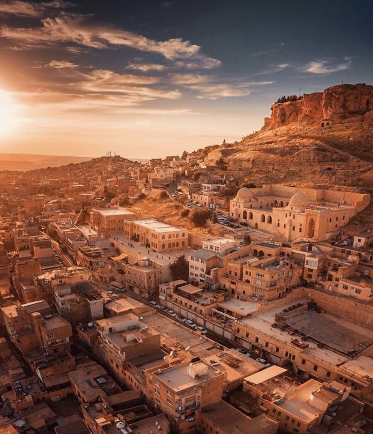 İZMİR ÇIKIŞLI UÇAKLI DİYARBAKIR MARDİN TURU (2 GECE 3 GÜN)