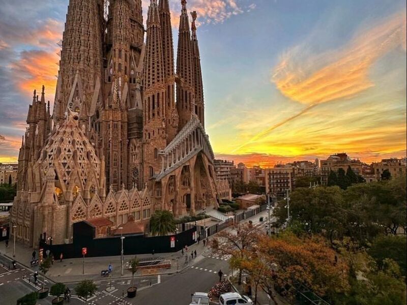 MEGA PORTEKİZ & ENDULUS & ISPANYA TURU Pegasus Havayolları ile 7 gece