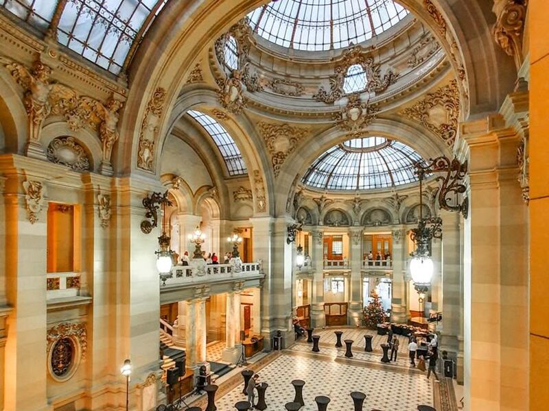 İSTANBUL HAREKETLİ VARNA BÜKREŞ VE TRANSİLVANYA MASALI