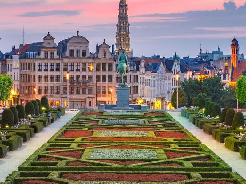 İZMİR'DEN DIREKT HAREKET GORKEMLI ÜÇLÜ BENELUX & FRANSA & ALMANYA 7 Gece - SunExpress ile - Ramazan Bayramı Özel