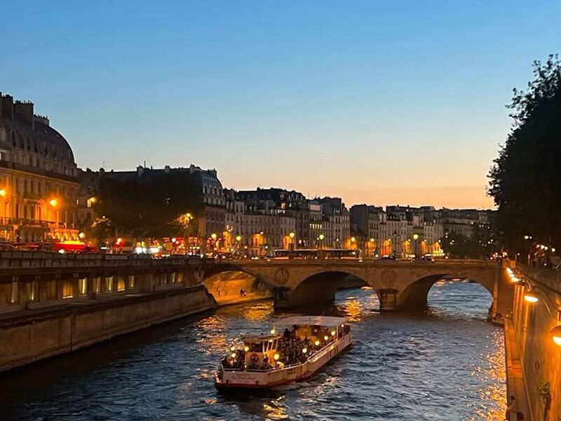 İZMİR'DEN DIREKT HAREKET GORKEMLI ÜÇLÜ BENELUX & FRANSA & ALMANYA 7 Gece - SunExpress ile - Ramazan Bayramı Özel