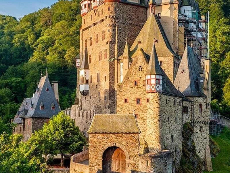 İZMİR'DEN DIREKT HAREKET GORKEMLI DöRTLÜ BENELUX & FRANSA & ALMANYA & İSVİÇRE 7 Gece - SunExpress ile 2026 Yaz Dönemi