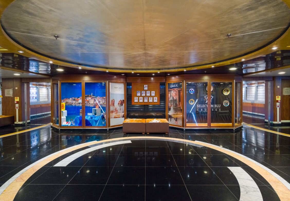  SELECTUM BLU CRUISES